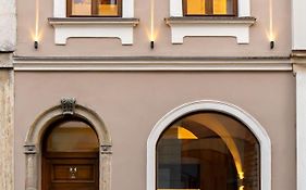 White Wolf Boutique Apartments